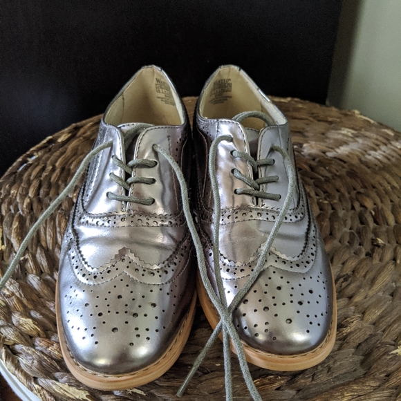 Women's Metallic Loafer - Picture 3 of 3